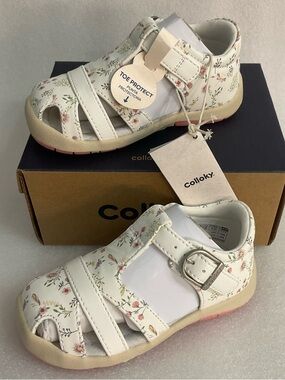 Toddler Girls Size 6 Fisherman Sandals White Floral